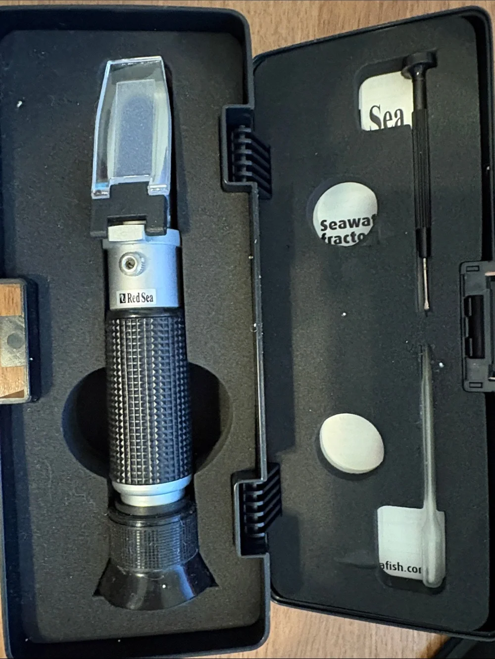 Seawater Refractometer - Black/Blue